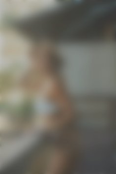 Alina Ivano-Frankivsk 31 y.o. - intelligent lady - small public photo.