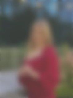 Natalka Rivne 40 y.o. - intelligent lady - small public photo.