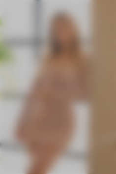 Olenka Mykolaiv 40 y.o. - intelligent lady - small public photo.