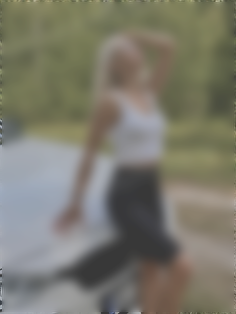 Yuliia Kyiv 37 y.o. - intelligent lady - small public photo.