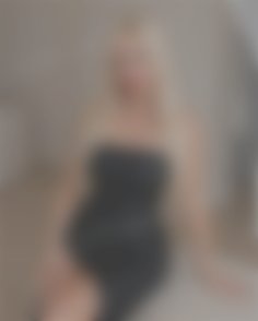Yuliia Zhytomyr 33 y.o. - intelligent lady - small public photo.
