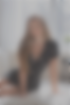 Albina Mykolaiv 39 y.o. - intelligent lady - small public photo.