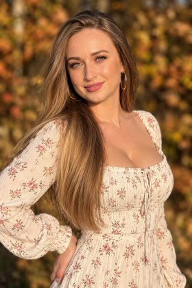 Albina, 39 years old, from Mykolaiv, Ukraine
