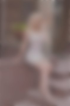 Oksana Mykolaiv 33 y.o. - intelligent lady - small public photo.