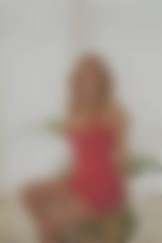 Julie Poltava 39 y.o. - intelligent lady - small public photo.