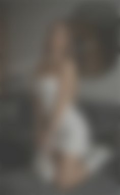 Nataliia Ivano-Frankivsk 32 y.o. - intelligent lady - small public photo.