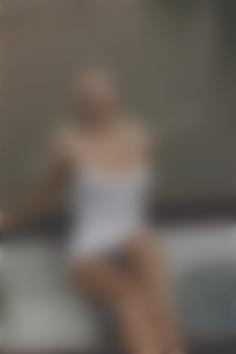 Karyna Kyiv 32 y.o. - intelligent lady - small public photo.