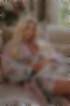 Vika Sumy 34 y.o. - intelligent lady - small public photo.