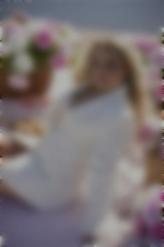 Vika Sumy 34 y.o. - intelligent lady - small public photo.