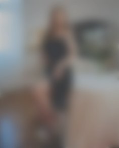 Nataliia Kyiv 42 y.o. - intelligent lady - small public photo.