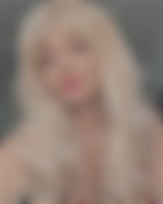 Larysa Chornomorsk 44 y.o. - intelligent lady - small public photo.