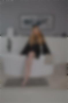 Inessa Kyiv 31 y.o. - intelligent lady - small public photo.