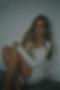 Inessa Kyiv 31 y.o. - intelligent lady - small public photo.
