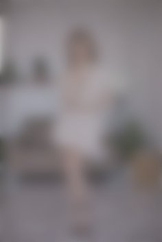 Nika Zaporizhia 31 y.o. - intelligent lady - small public photo.
