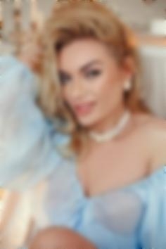 Julie Dnipro 38 y.o. - intelligent lady - small public photo.