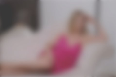Julia Rivne 34 y.o. - intelligent lady - small public photo.