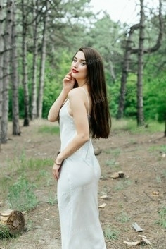 Juliana Zaporozhye 28 y.o. - intelligent lady - small public photo.