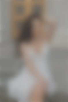 Yuliia Lviv 34 y.o. - intelligent lady - small public photo.