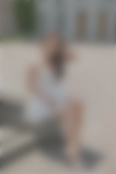 Yuliia Lviv 34 y.o. - intelligent lady - small public photo.