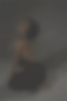 Yanysia Mykolaiv 24 y.o. - intelligent lady - small public photo.