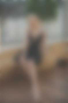 Lera Lviv 23 y.o. - intelligent lady - small public photo.