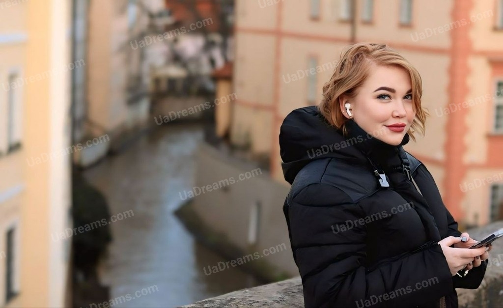 Kate Kyiv 29 y.o. - intelligent lady - small public photo.