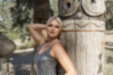 Olena Dnipro 42 y.o. - intelligent lady - small public photo.