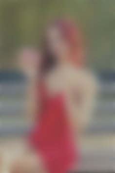 Sveta Zaporizhia 21 y.o. - intelligent lady - small public photo.