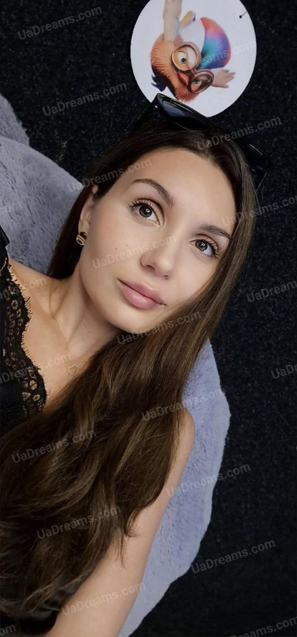 Julia Kharkiv 33 y.o. - intelligent lady - small public photo.
