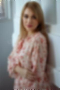 Tanichka Cherkasy 44 y.o. - intelligent lady - small public photo.