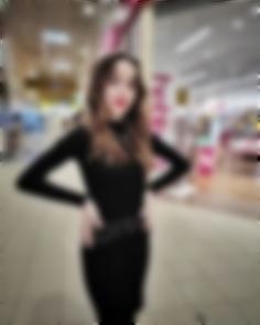 Oksi Chornomorsk 28 y.o. - intelligent lady - small public photo.