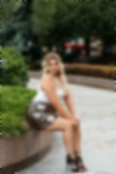 Yuliia Poltava 34 y.o. - intelligent lady - small public photo.