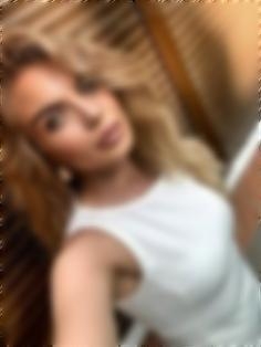 Viktoriia Sumy 35 y.o. - intelligent lady - small public photo.