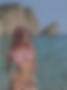 Olena Zhytomyr 32 y.o. - intelligent lady - small public photo.