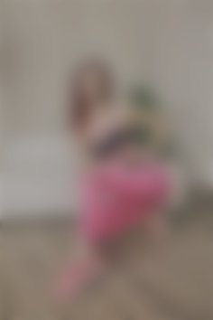 Olena Zhytomyr 32 y.o. - intelligent lady - small public photo.