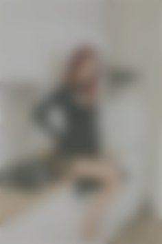 Olena Zhytomyr 32 y.o. - intelligent lady - small public photo.