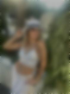 Olena Sumy 47 y.o. - intelligent lady - small public photo.