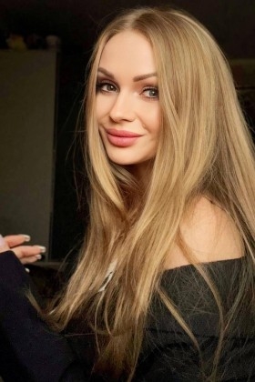 Tania from Poltava