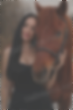 Tetiana Zhytomyr 38 y.o. - intelligent lady - small public photo.