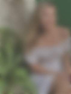 Anastasia Cherkasy 35 y.o. - intelligent lady - small public photo.