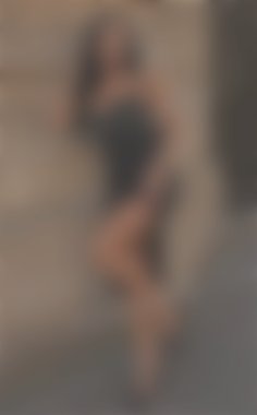 Kris Sumy 42 y.o. - intelligent lady - small public photo.