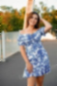 Nataliia Zaporizhia 34 y.o. - intelligent lady - small public photo.