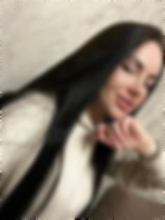 Yuliia Sumy 28 y.o. - intelligent lady - small public photo.