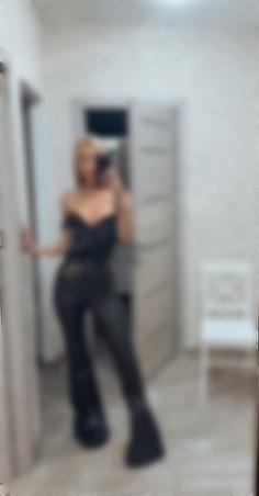 Zoya Dnipro 35 y.o. - intelligent lady - small public photo.