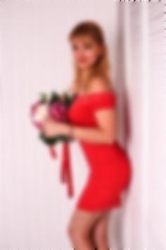 Oksana Zaporizhia 44 y.o. - intelligent lady - small public photo.