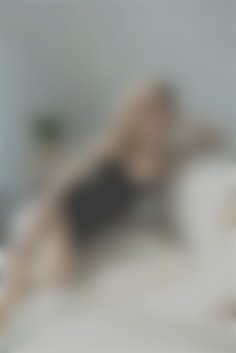 Malvina Kremenchuk 35 y.o. - intelligent lady - small public photo.