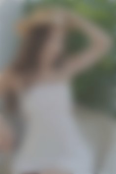 Elizabeth Sumy 21 y.o. - intelligent lady - small public photo.