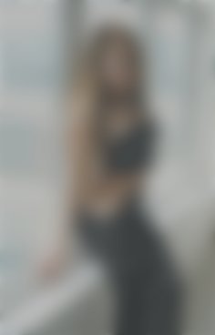 Raya Sumy 34 y.o. - intelligent lady - small public photo.