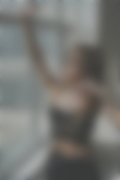 Raya Sumy 34 y.o. - intelligent lady - small public photo.