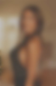 Tetiana Ivano-Frankivsk 43 y.o. - intelligent lady - small public photo.
